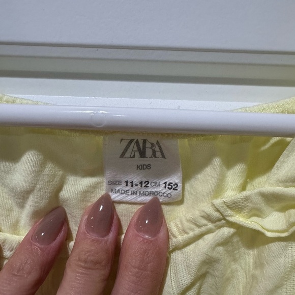 Zara Kids Light Yellow Top - Picture 2 of 2